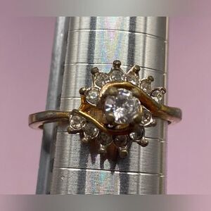 Gold Tone Clear Stone Cluster Ring Vintage Style Cocktail Sparkly Jewelry 7.5